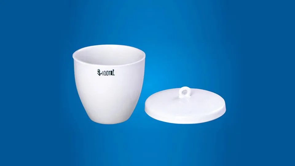 Medium Porcelain Crucible